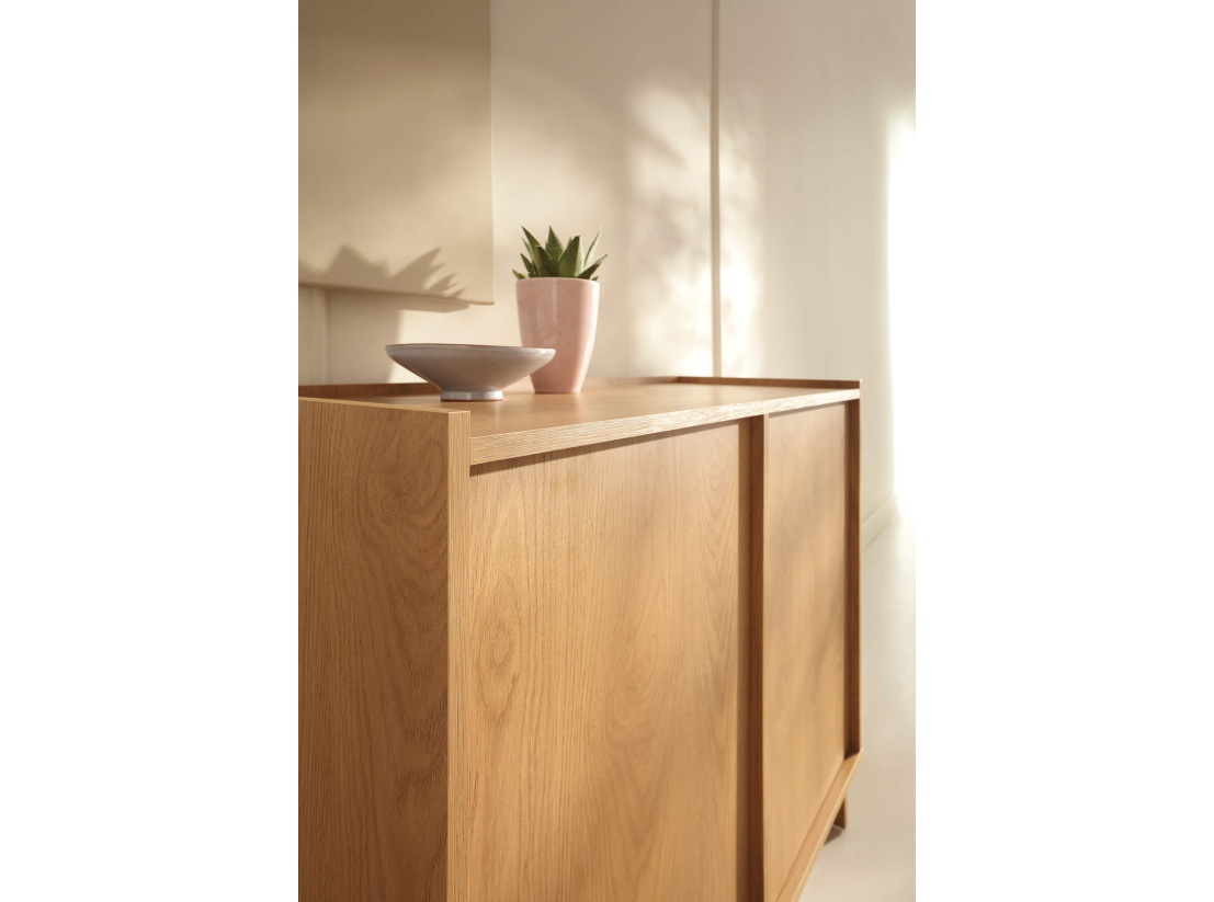 Buffet bas CASSARA –  2 portes, 4 étagères de rangement