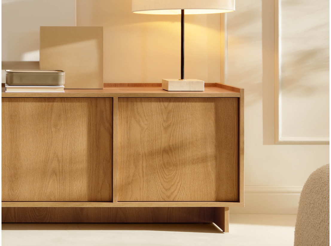 Buffet bas CASSARA – 3 portes et 3 étagères